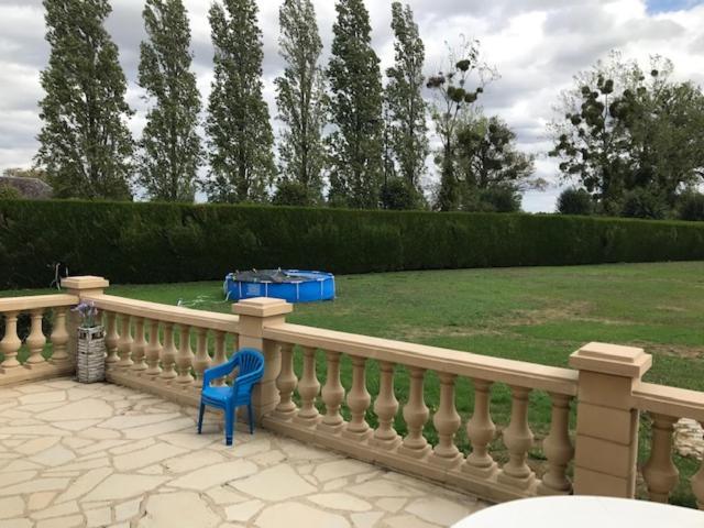 Bed and Breakfast Demeure Des Carila Heudebouville Экстерьер фото